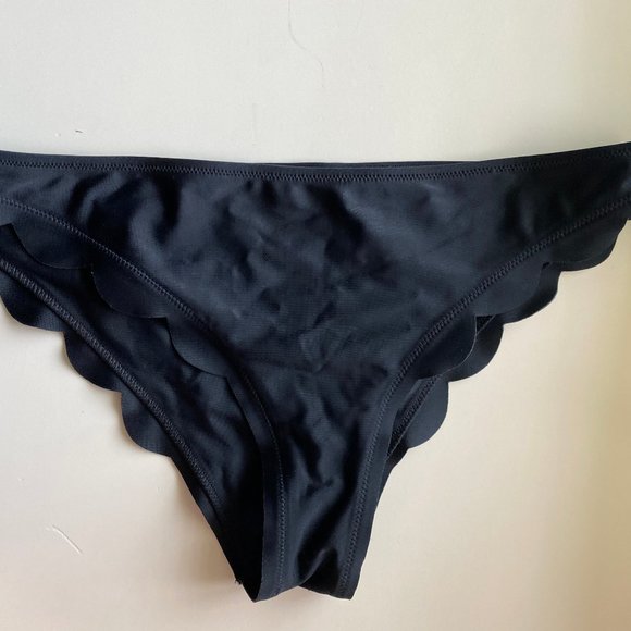 ABERCROMBIE SWIMSUIT BOTTOMS (CHEEKY) - Picture 4 of 5